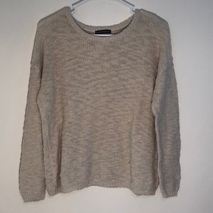 Brandy Melville Pullover Sweater